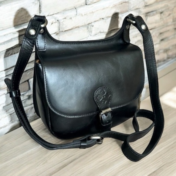 Patricia Nash Handbags - Patricia Nash Leather Linny Saddle Bag